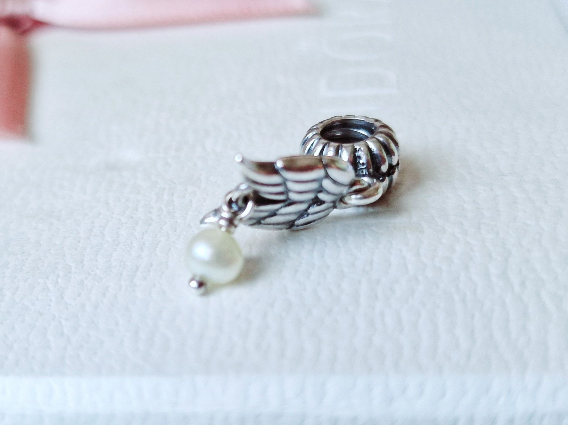 Pendente Asas de Anjo com Pérola da Pandora