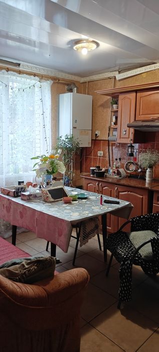 Продам частину будинку Центр