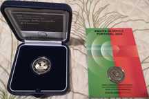 Vendo 2 moedas 1 Proof e outra bnc