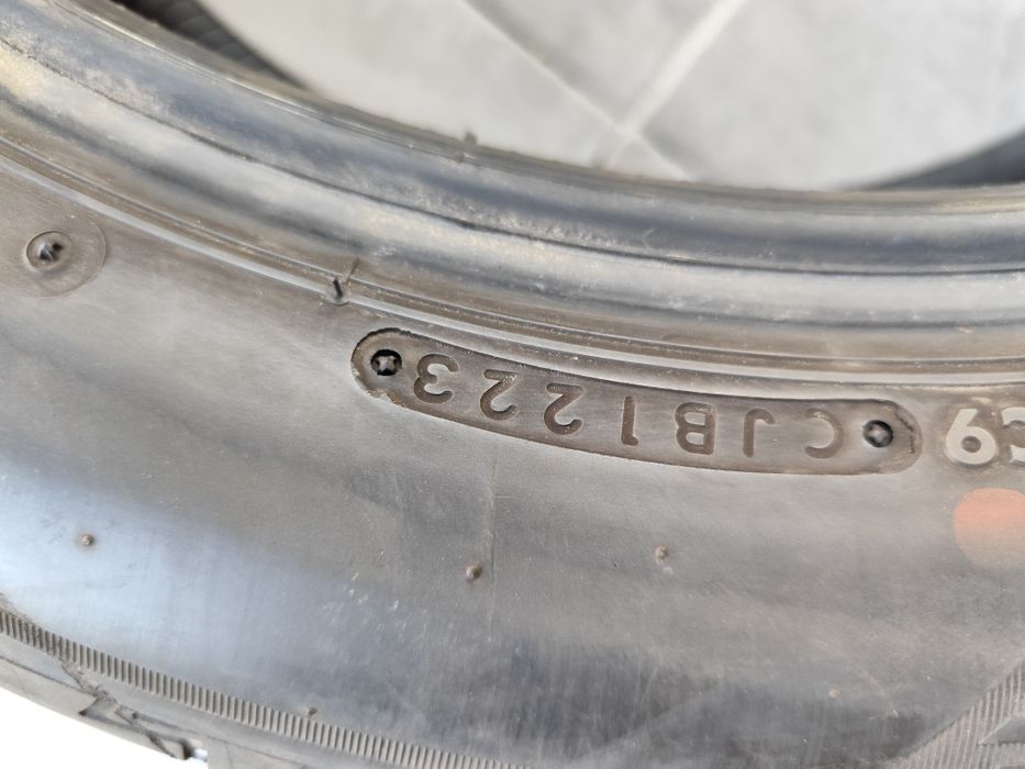 Pneus 215/55r18 Bridgestone Turanza T 005 75% piso