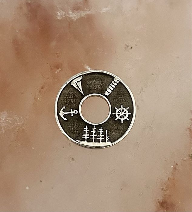 Srebrna marynistyczna zawieszka