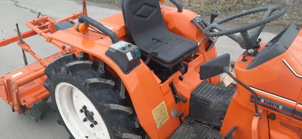 Kubota B1-17DT  Міні трактор 1995 рік 5950$