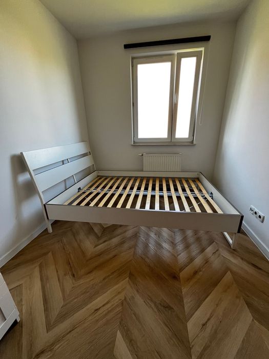 Łóżko białe 140x200