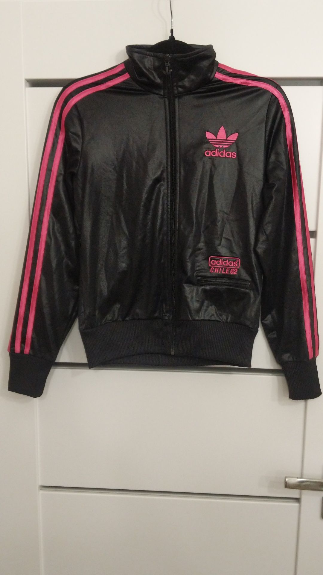 Adidas Chile 62 bluza czarna z różowymi elementami roz. 34