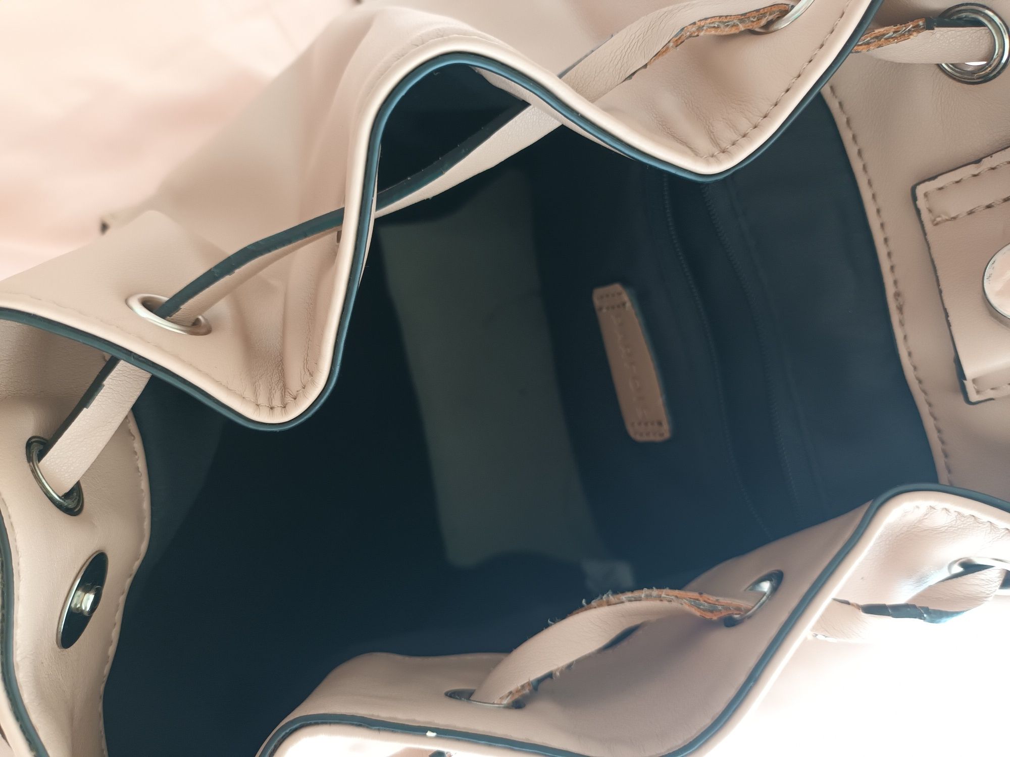 Mochila/bolsa beje