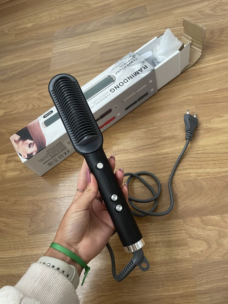 Escova alisadora de cabelo