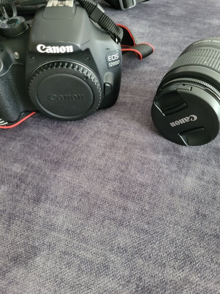 Máquina Canon EOS 1200D