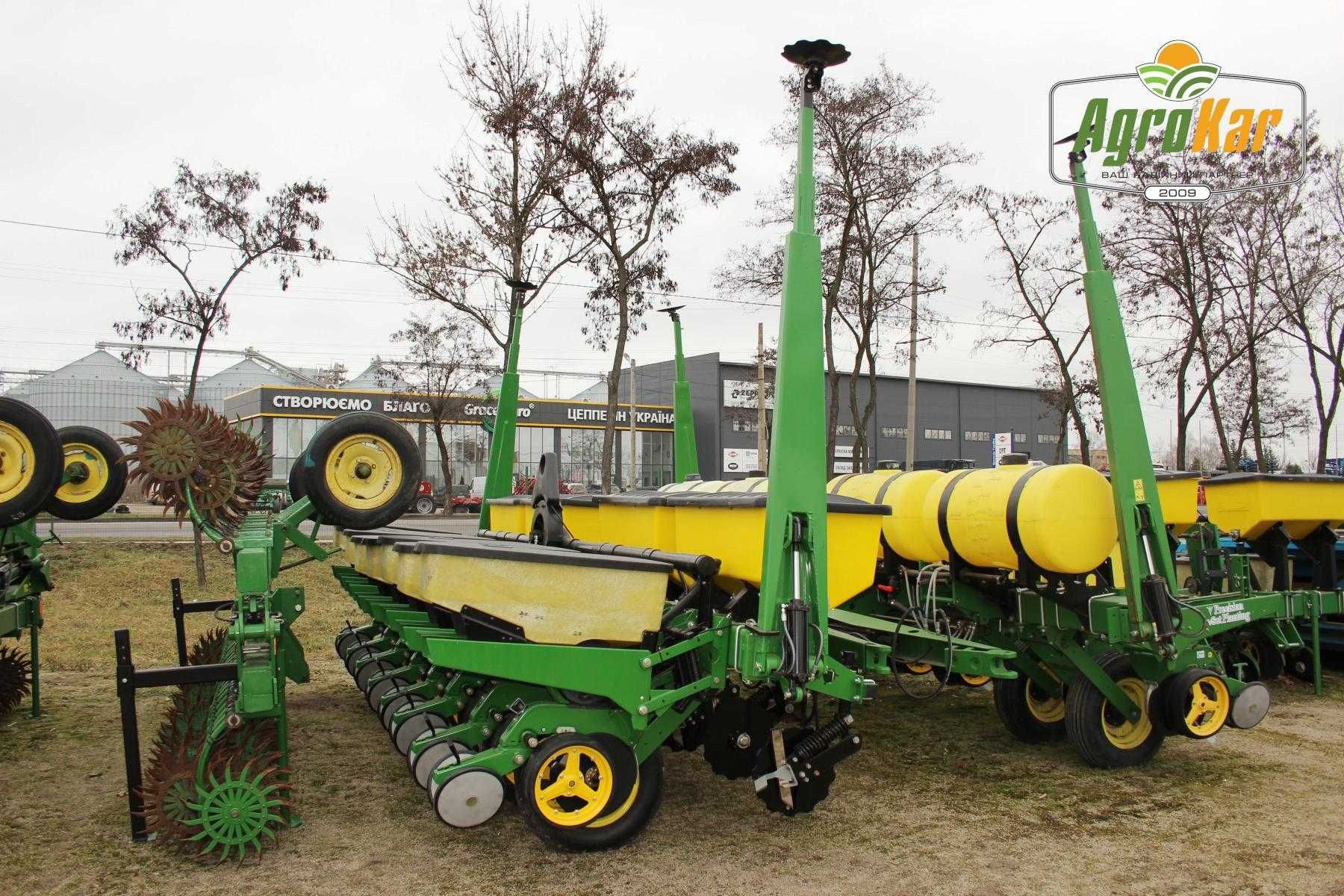 Просапна сівалка John Deere 7200 (8 рядів)