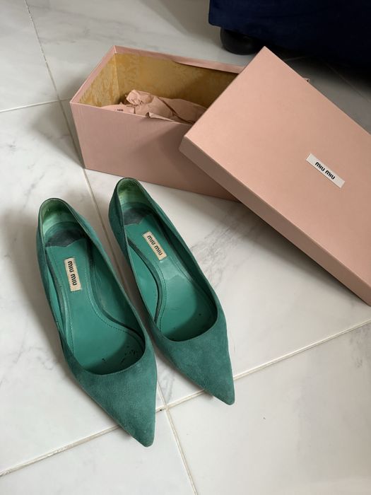 Яскраві туфлі MIU MIU оригінал