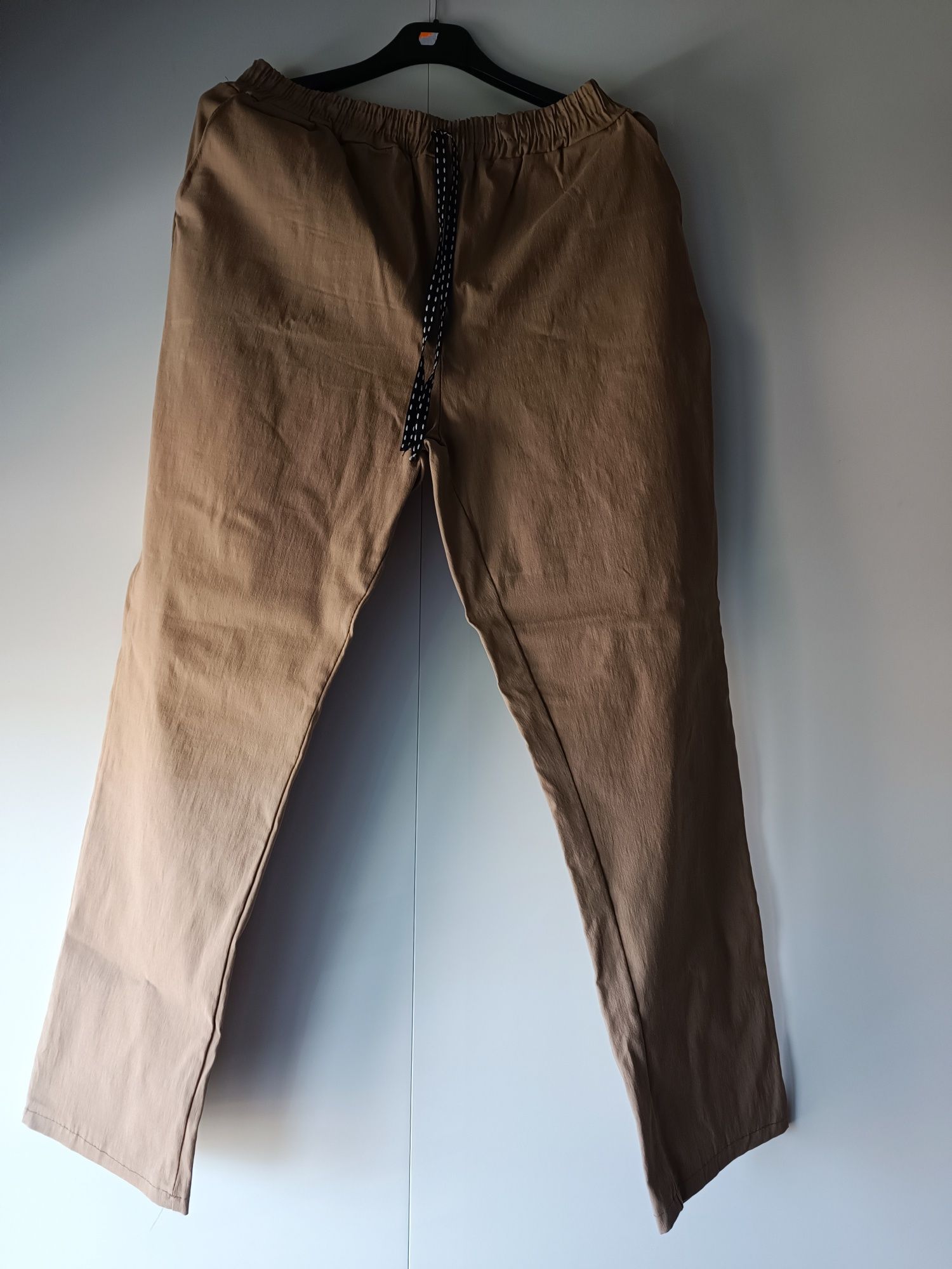 Calça mulher com elasticidade