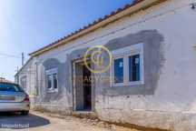 Moradia T3 em Cortes Pereiras – Traça Algarvia