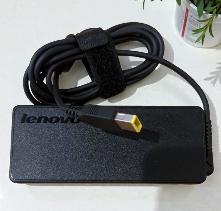 Carregador Lenovo original 20V 90W