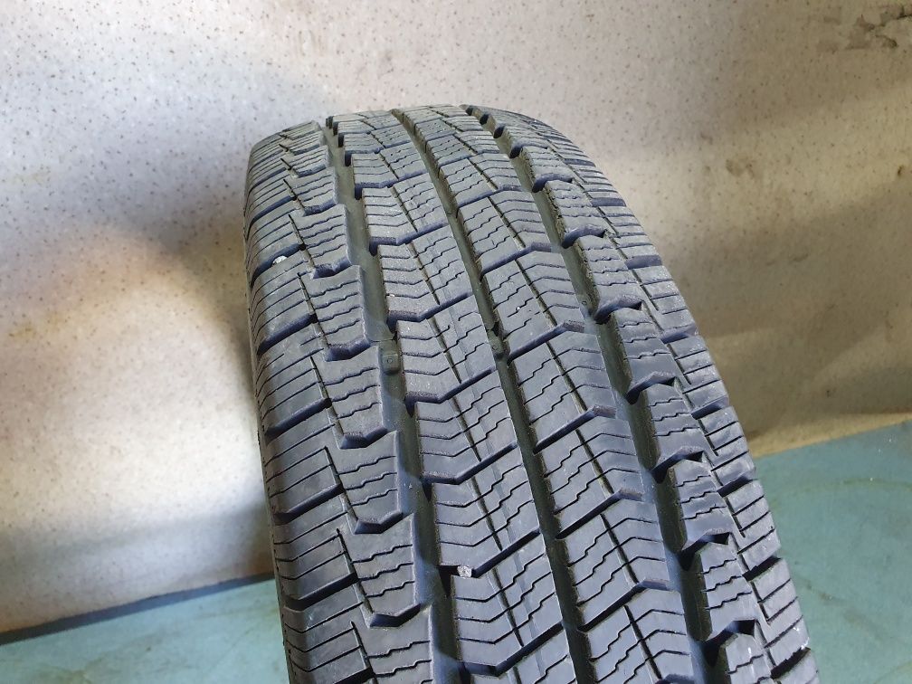 Platin R700 Van AllSeason 205/75R16C