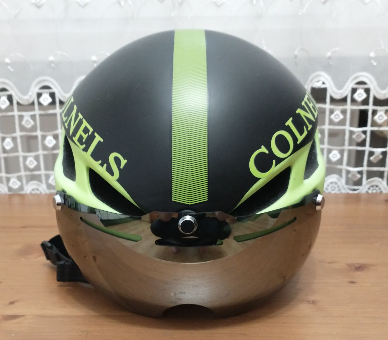 Kask rowerowy aero M/L ok. 55-60cm 275g