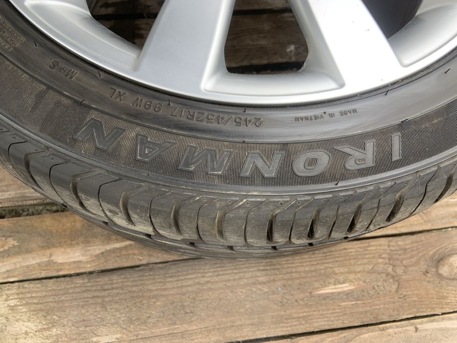Колеса на Ауді А4 245/45R17 зимові