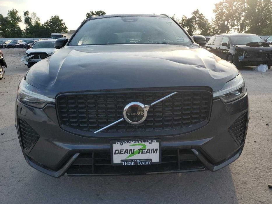 Розборка Volvo XC60 2017 - 2024 Фары Бампер Двери Капот Крыла Решетка