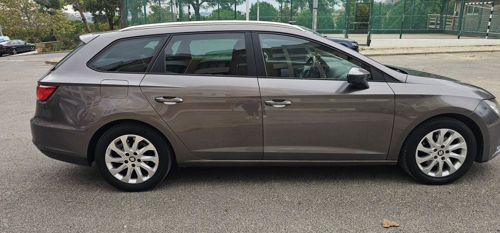 Seat Leon 1.6 tdi 15 como nova