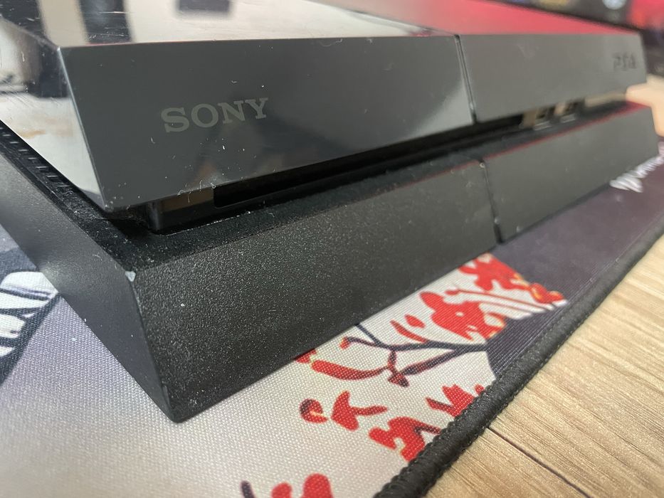 Продам ps4 приставка пс4 ps4