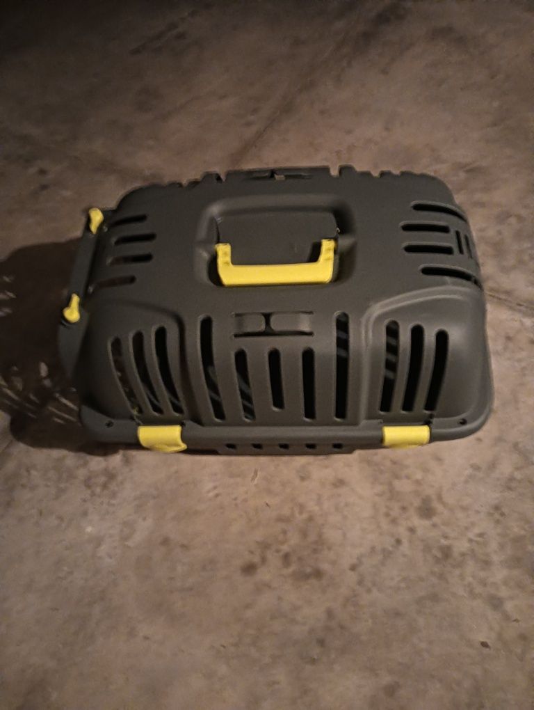 Caixa de transporte de gatos