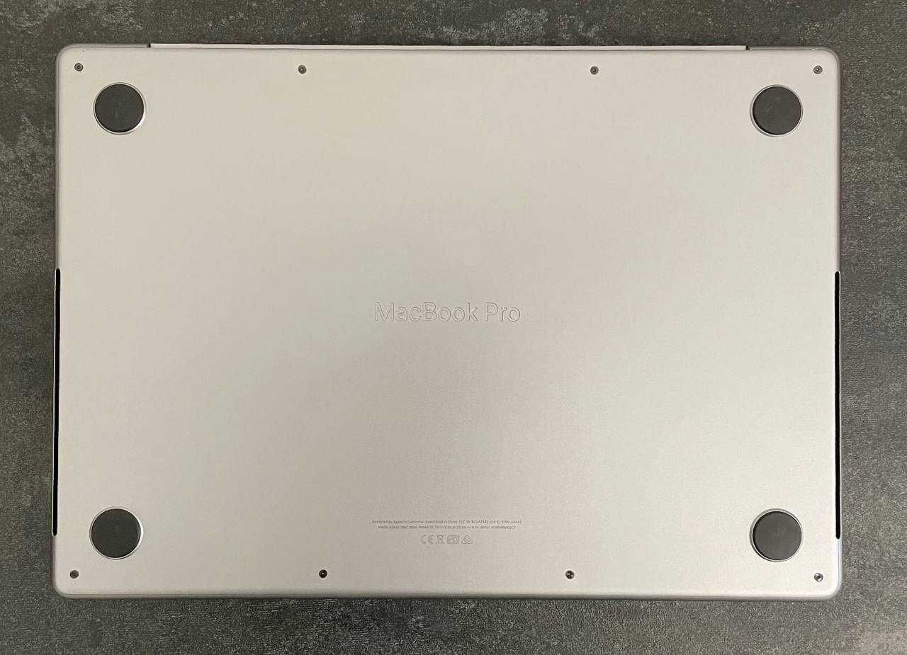 Ідеальний Macbook Pro 14 2021 M1pro / 32gb / 1T