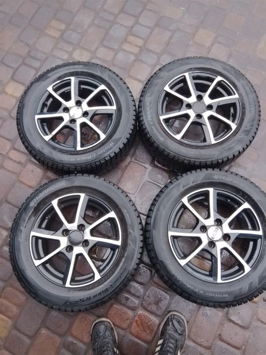 Комплект 14 литих дисків на ваз на гарній зимовій гумі Hankook 185/65r