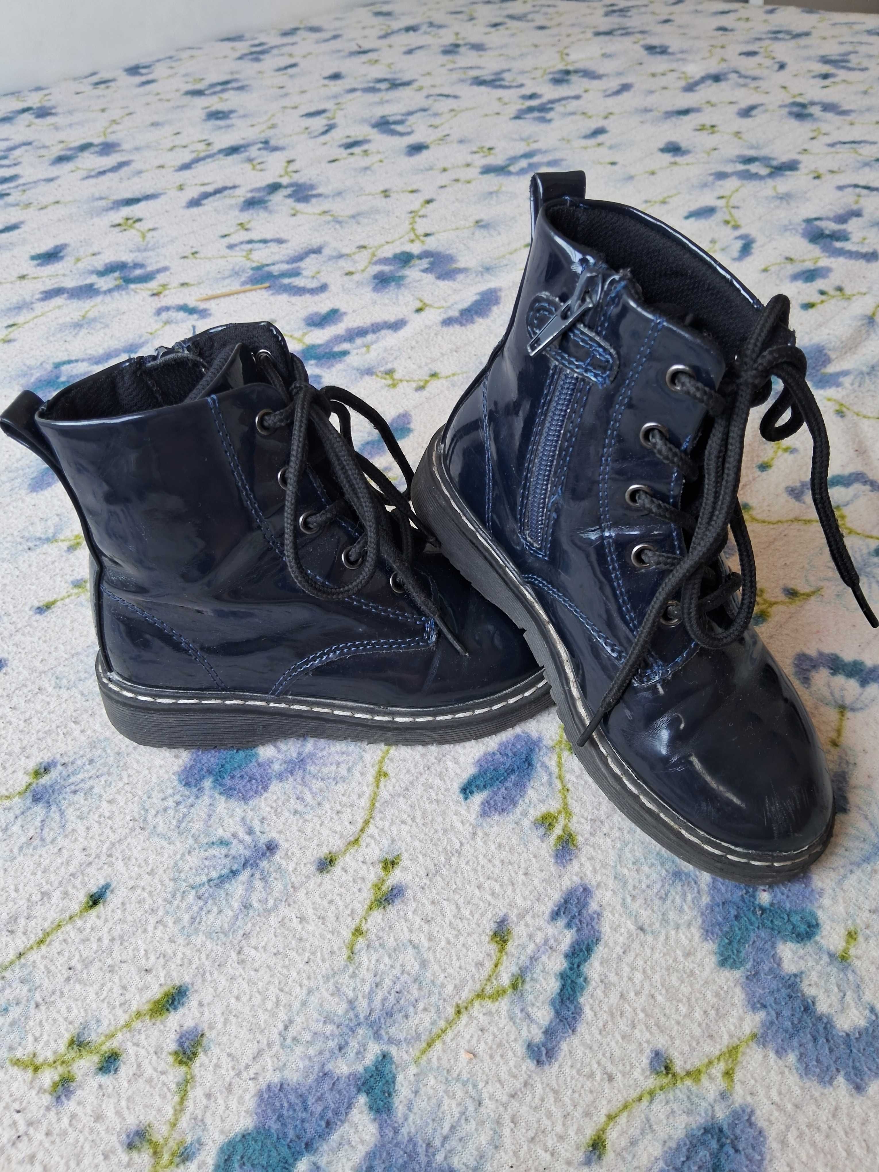 Vende-se Bota infantil