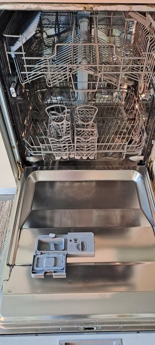 Máquina de lavar a loiça de encastrar Smeg