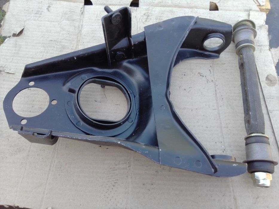 нижний рычаг ваз 2101