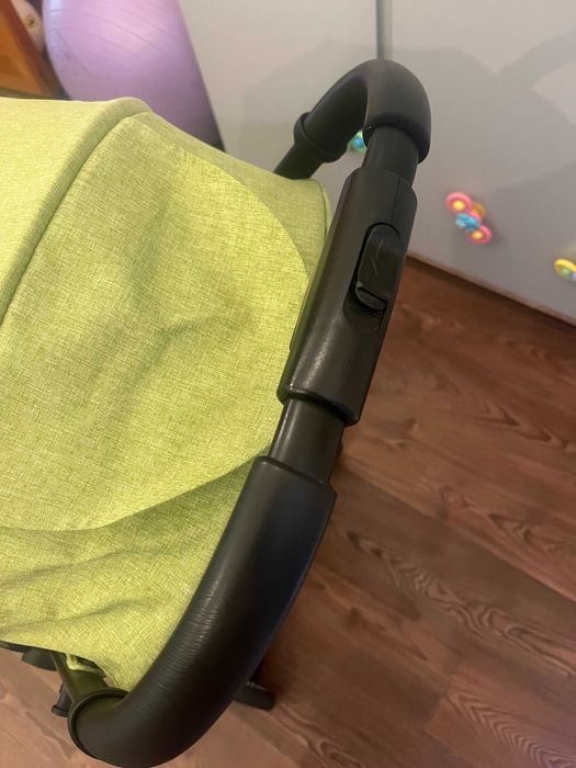 Продам коляску CHICCO Trolley Me