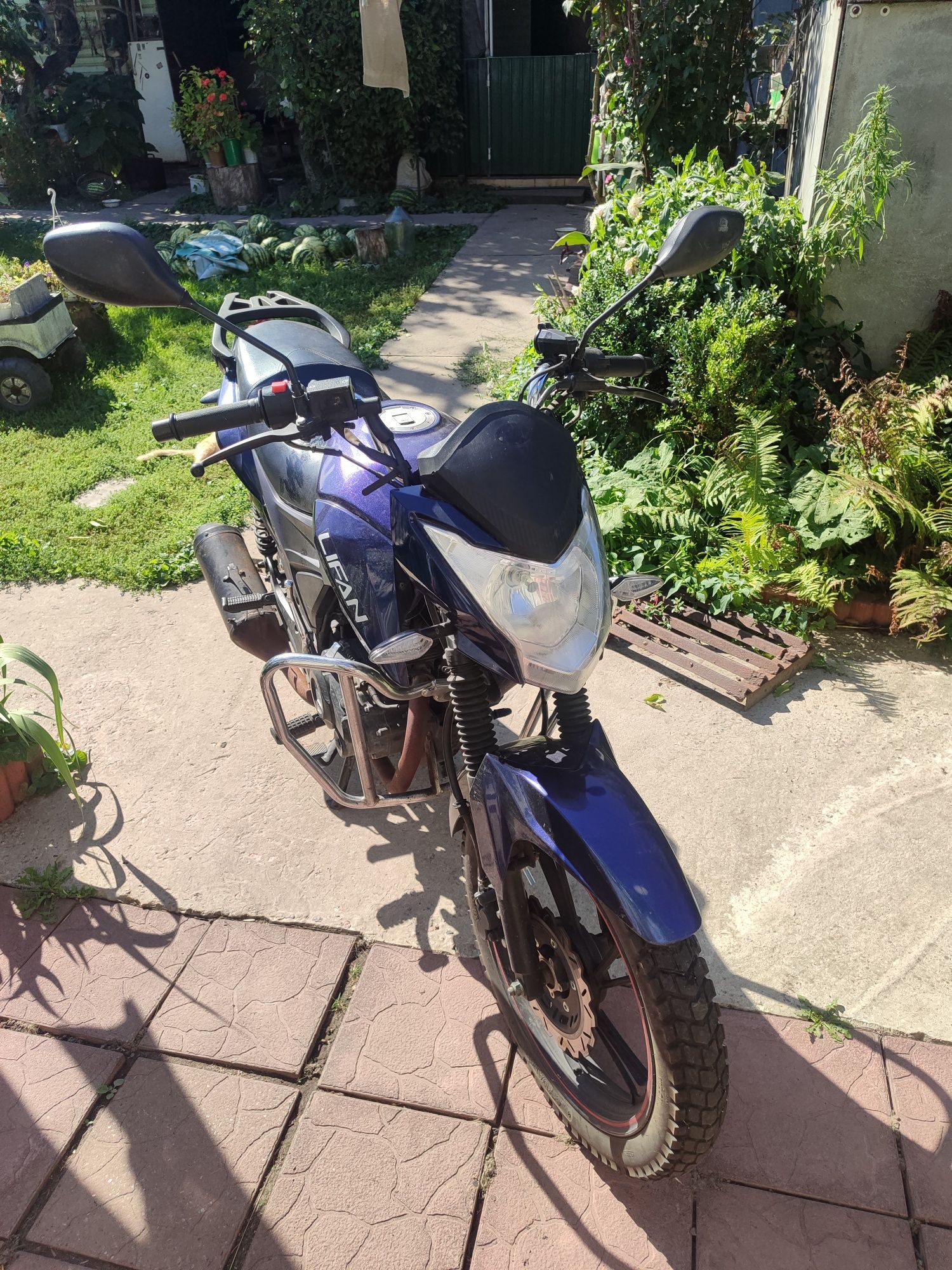 Lifan city r 200