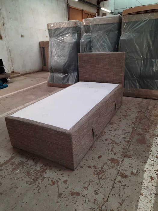 Pojedyncze łóżko z materacem 100x200, brazowe