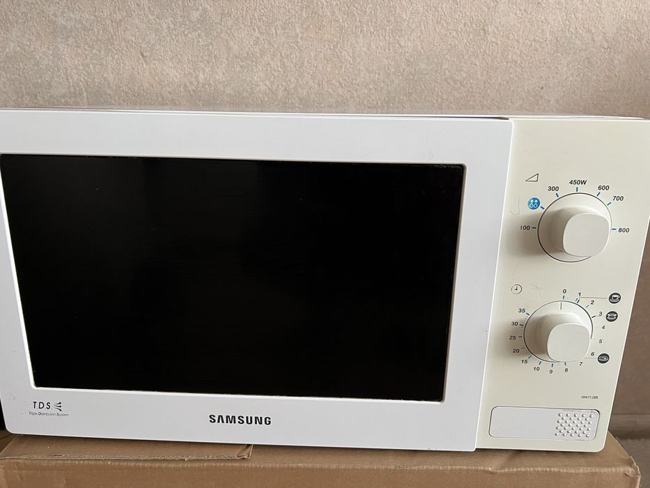 Мікрохвильова піч