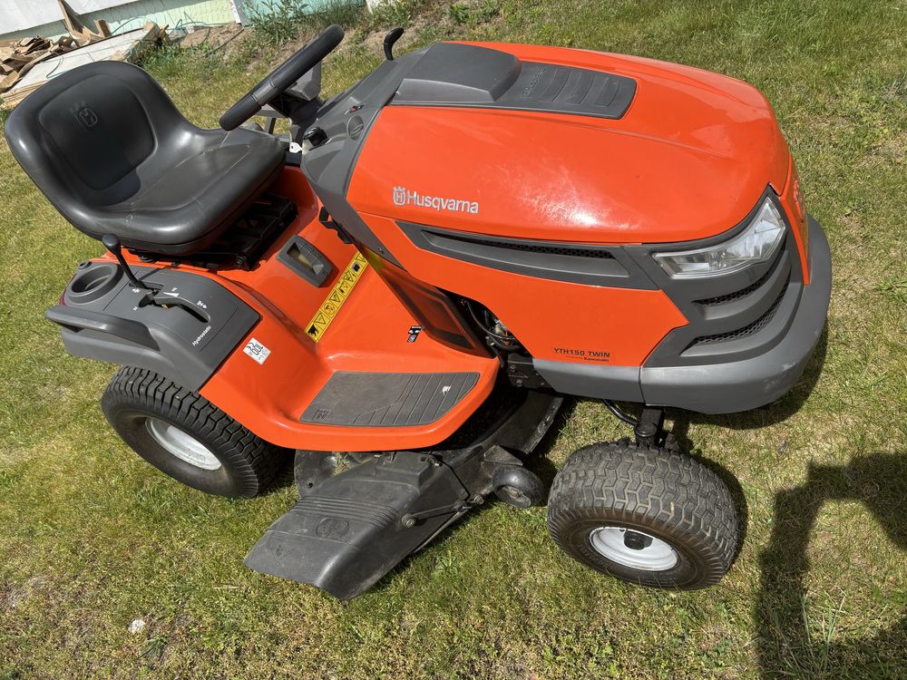 Traktorek Husqwarna YTH150 Twin Kawasaki