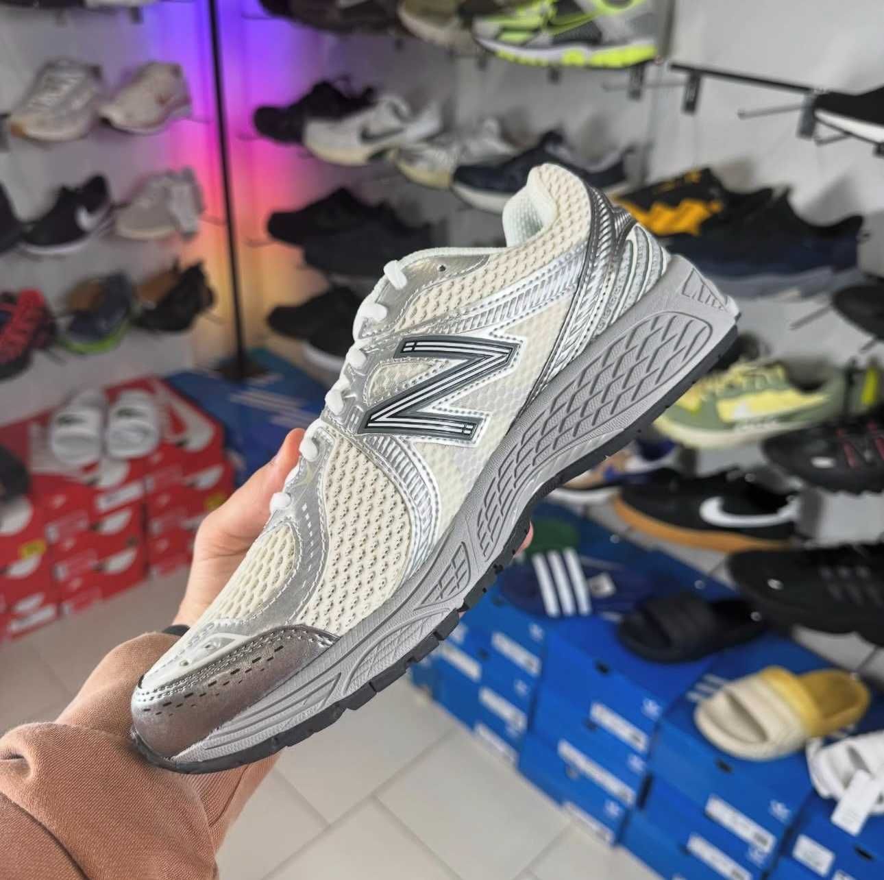 Кросівки New Balance 860V2 ОРИГІНАЛ