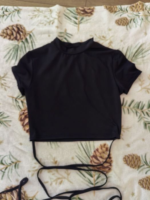 Crop top damski wiązany rozmiar M
