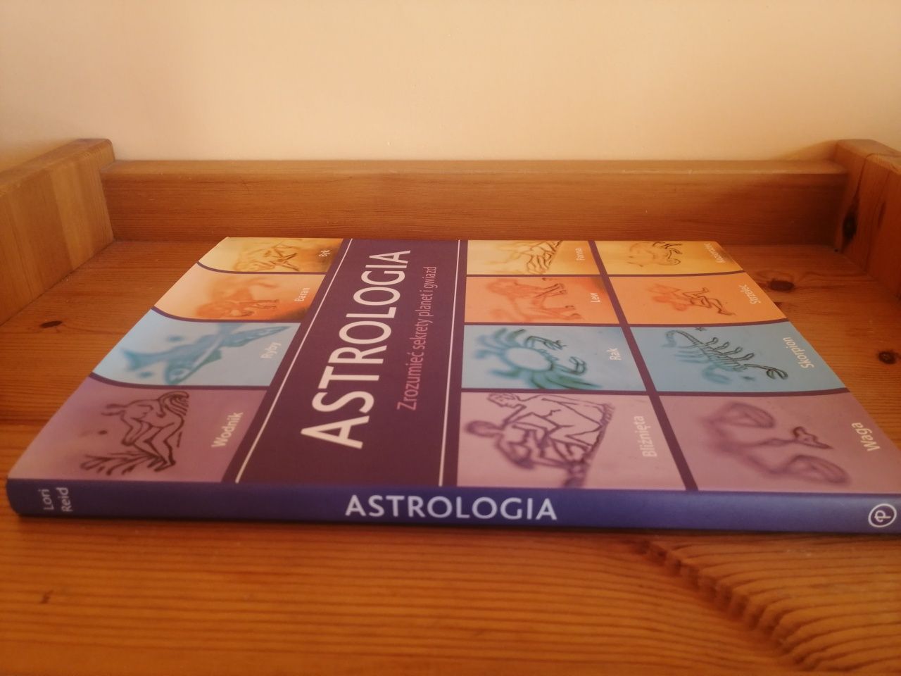 Astrologia. Zrozumieć Sekrety planet i gwiazd