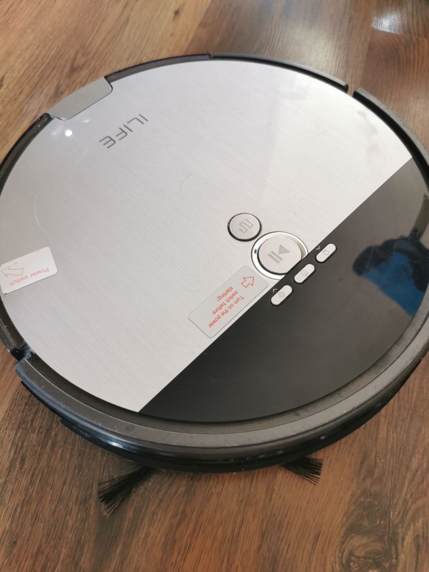Robot sprzątający ILIFE v8s