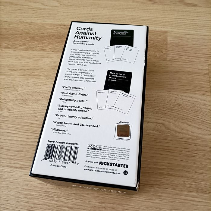Jogo Cards Against Humanity - UK Edition