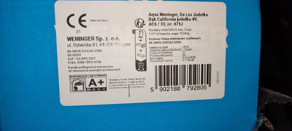 Panele podłogowe wodoodporne jodełka Weninger Dąb California