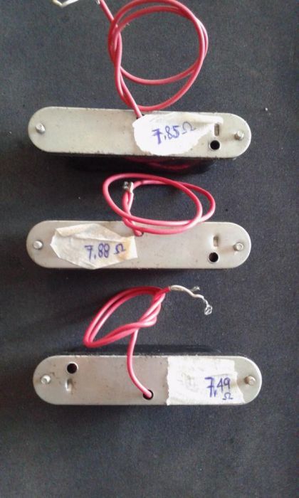 Singelcoils , humbucker , tuners ,ponte vintage e pickguard telecaste