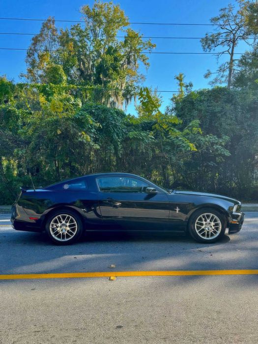 Ford Mustang      2014