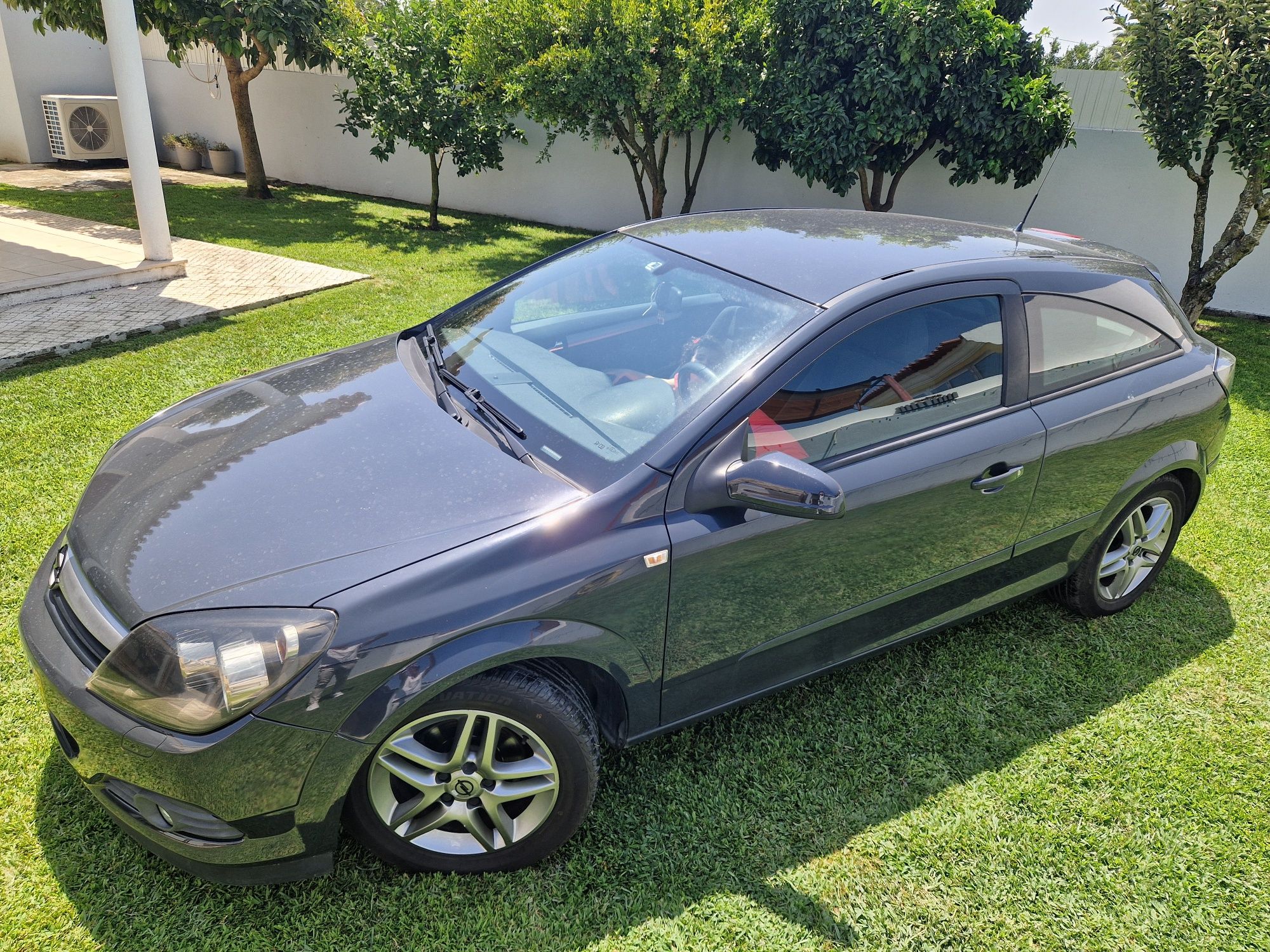 Opel Astra GTC 1.3 cdti