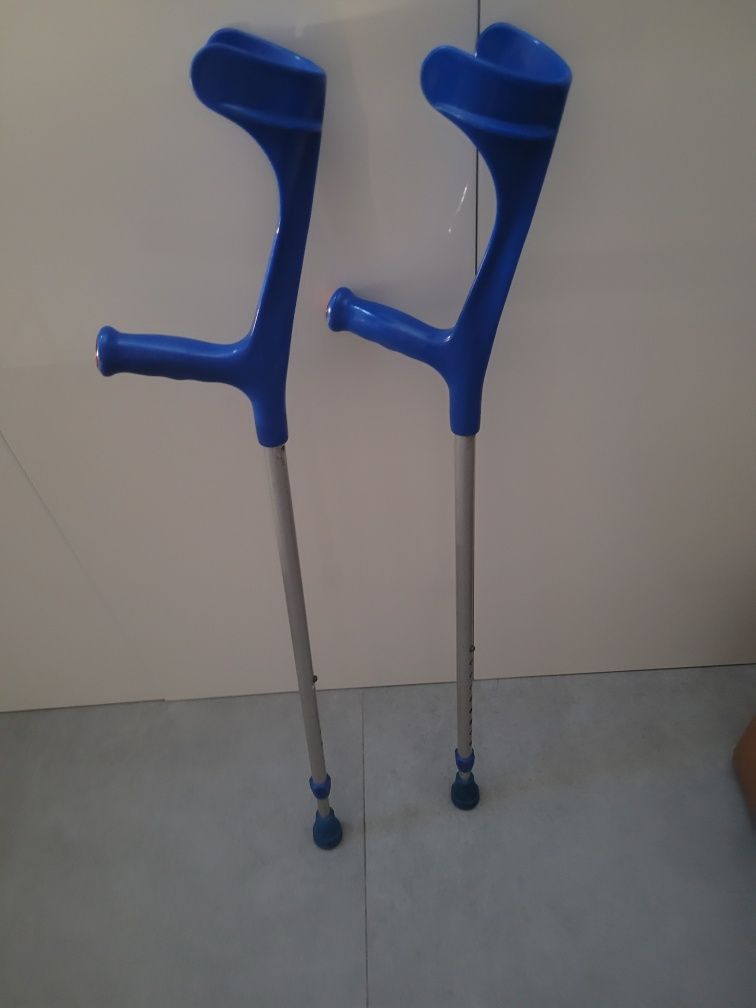 Kule ortopedyczne łokciowe rehabilitacyjne inwalidzkie