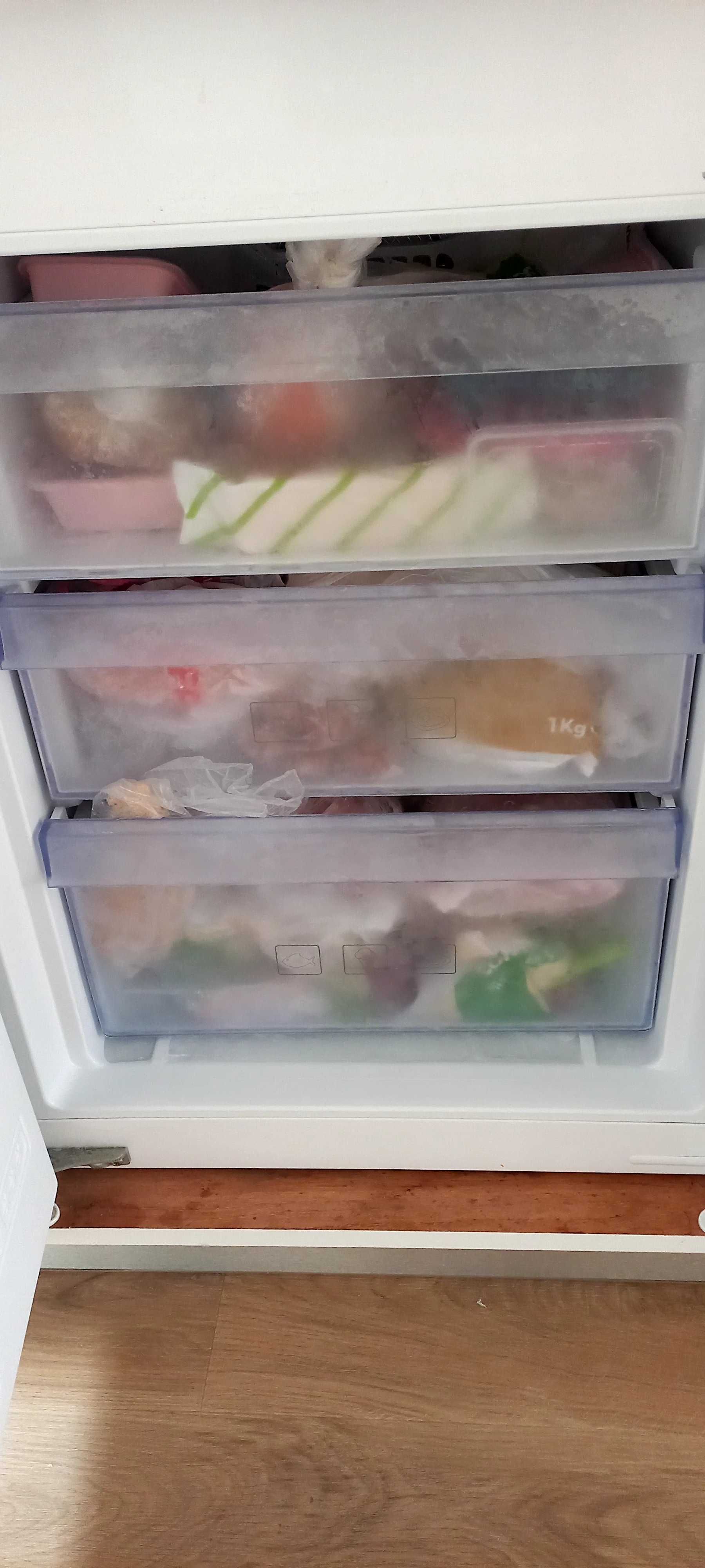 Frigorífico de encastre Beko