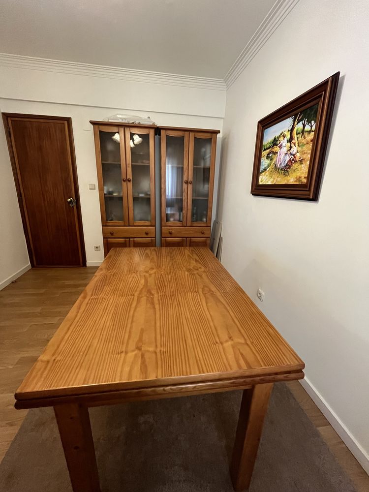 Móvel em pinho TV + mesa de sala