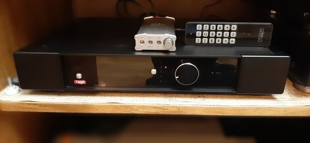 Amplificador integrado Rega Elex-R