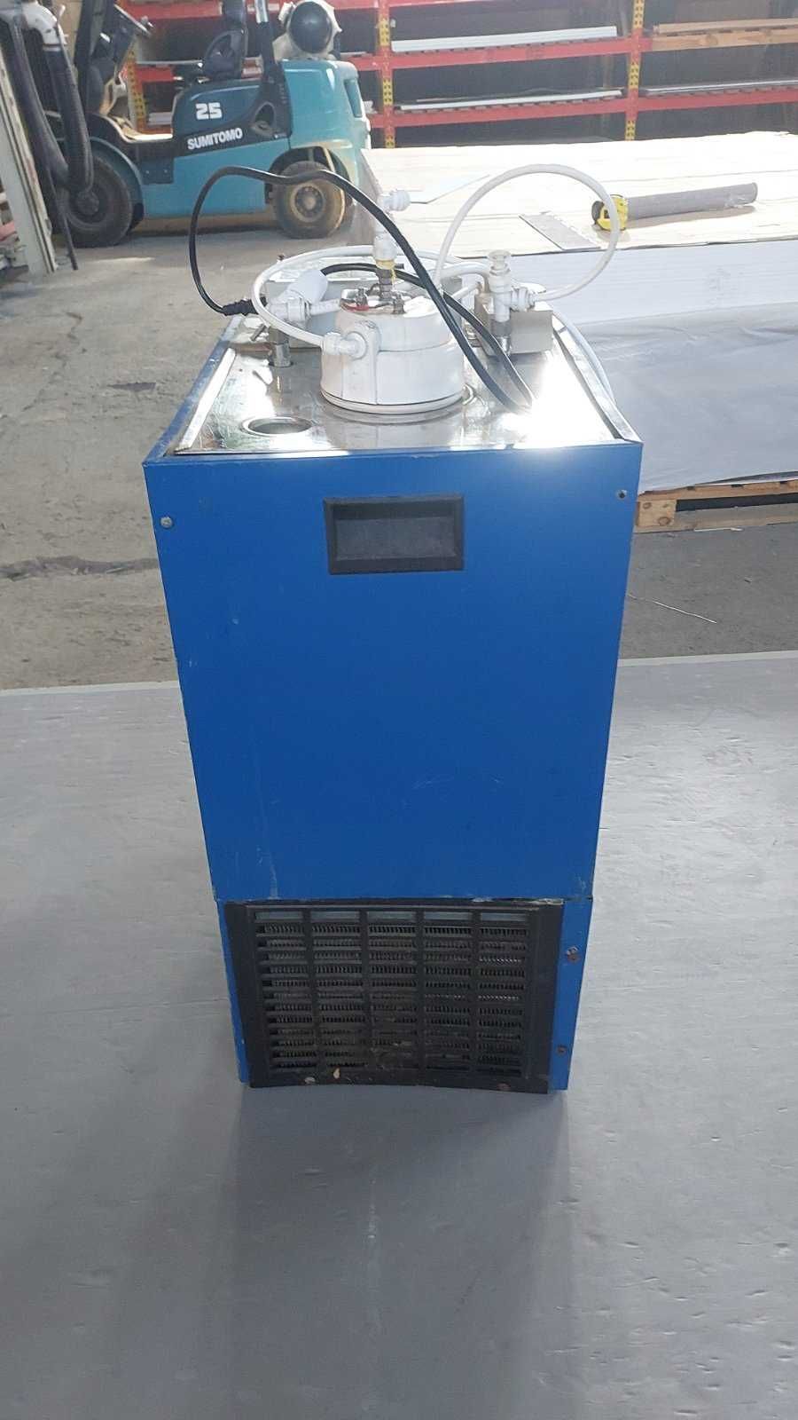 Апарат газування та охолодження води (сатуратор) газировка