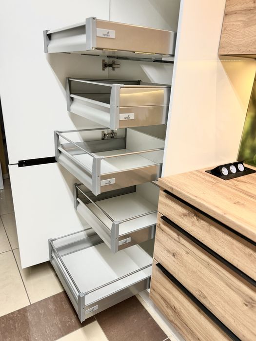 Kuchnia akryl/laminat nowa wyprzedaż ekspozycji Kępno