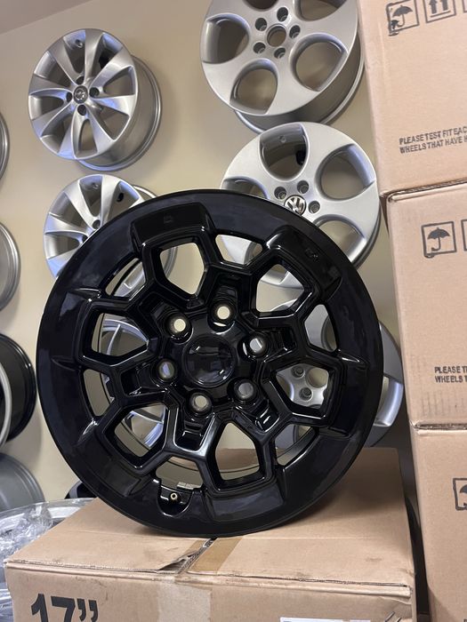 Jantes 17” 6x139.7 Novas compativeis Toyota Hilux