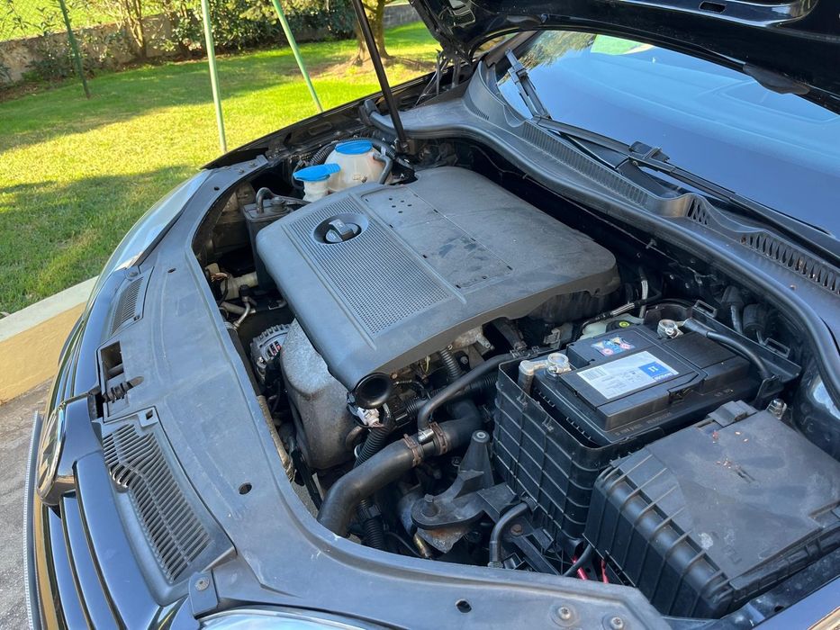 Golf 5. 2005 1.4 gasolina  3 portas